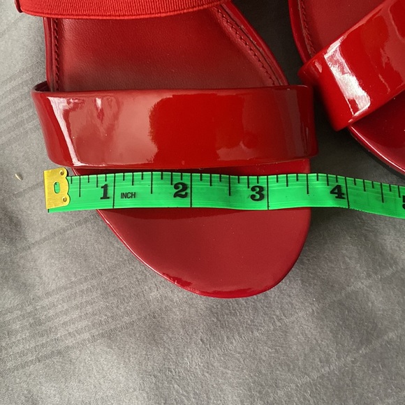 Lauren RALPH LAUREN Women's Rhianna Platform Slide Sandal
Red Patent Leather - Picture 5 of 6